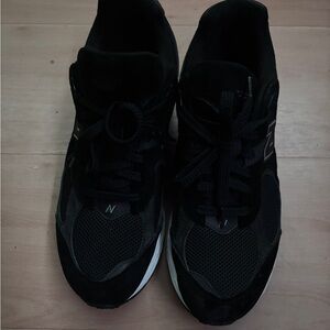 New Balance 2002r Black Gunmetal
